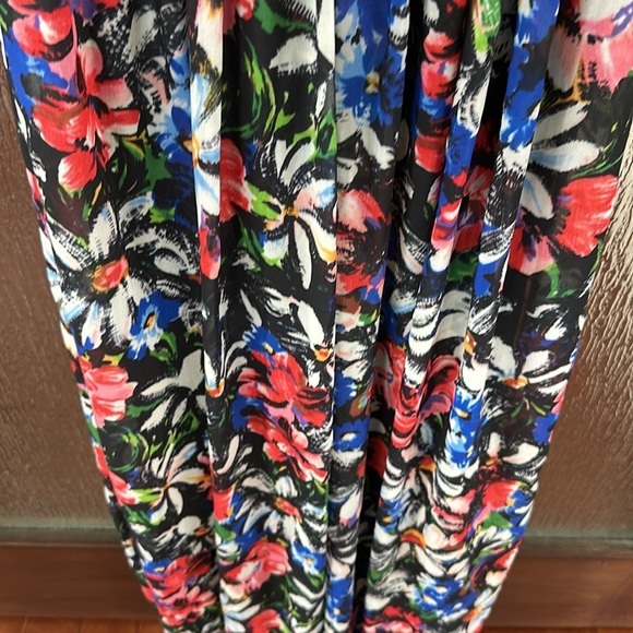 Ronny Kobo
Avril Maxi Floral Maxi Dress size XL - Picture 12 of 14